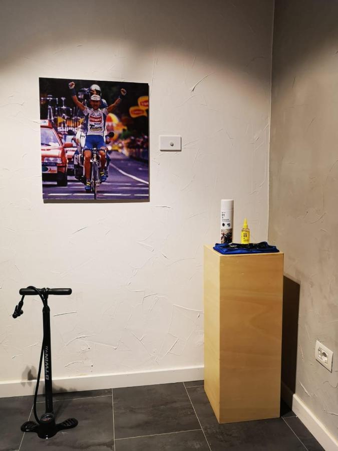 Carrera Home Appartamenti Verona - Bike Hotel エクステリア 写真