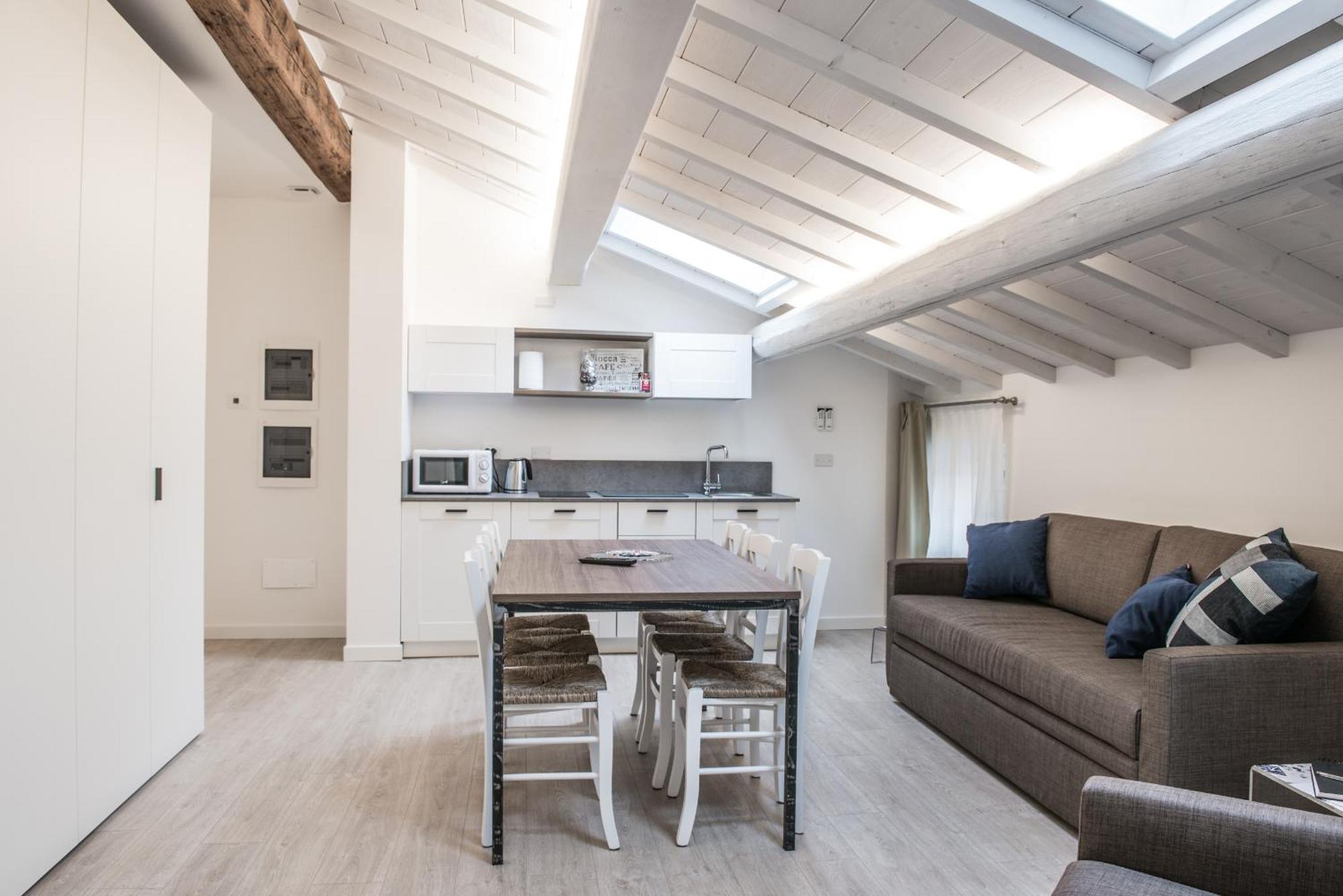 Carrera Home Appartamenti Verona - Bike Hotel 部屋 写真