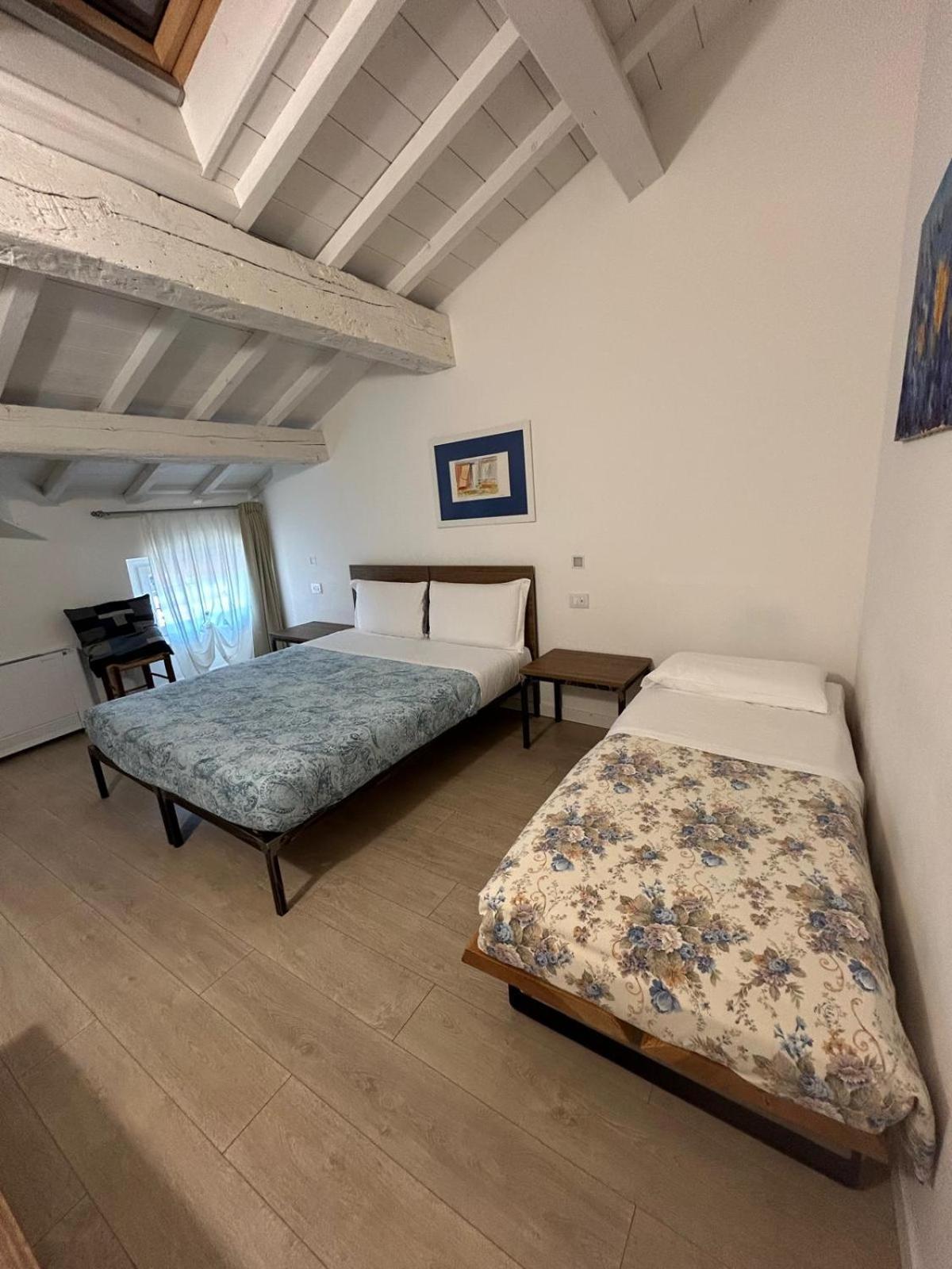 Carrera Home Appartamenti Verona - Bike Hotel エクステリア 写真